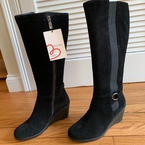 Womens Lexie Waterproof Black Suede Boot 6.5 M